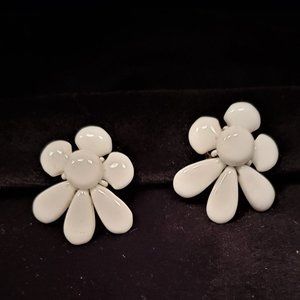 Vintage 60s Milk Glass Earrings